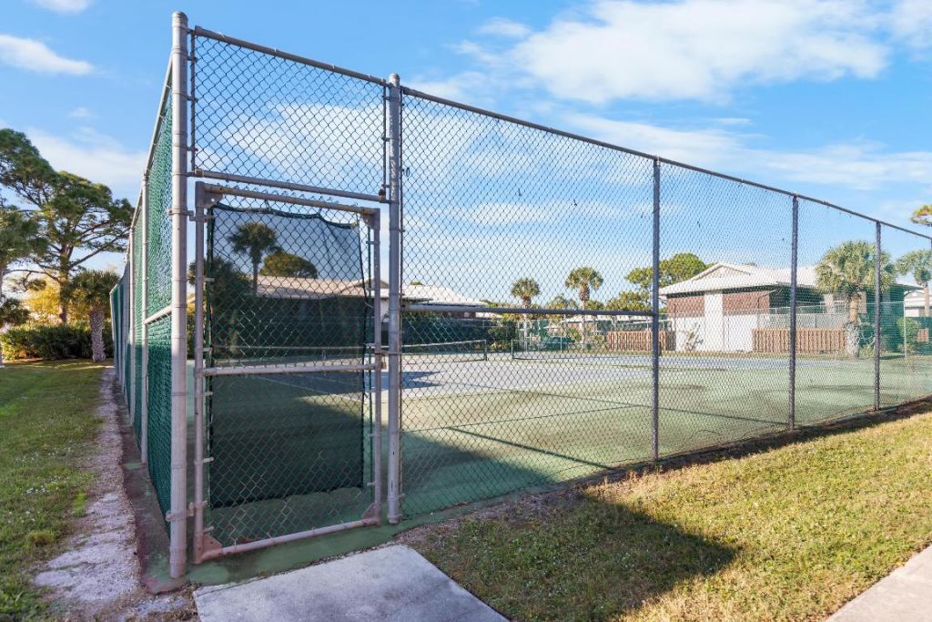 2302 SE Round Table Drive, Unit B, Port Saint Lucie, FL 34952 Photo