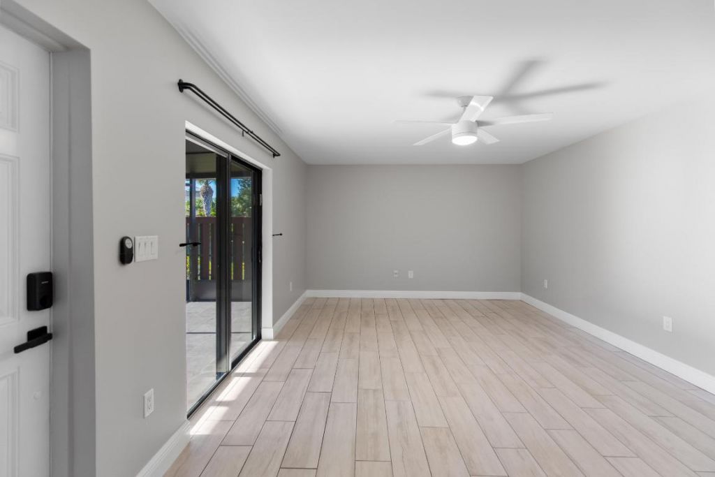 2302 SE Round Table Drive, Unit B, Port Saint Lucie, FL 34952 Photo