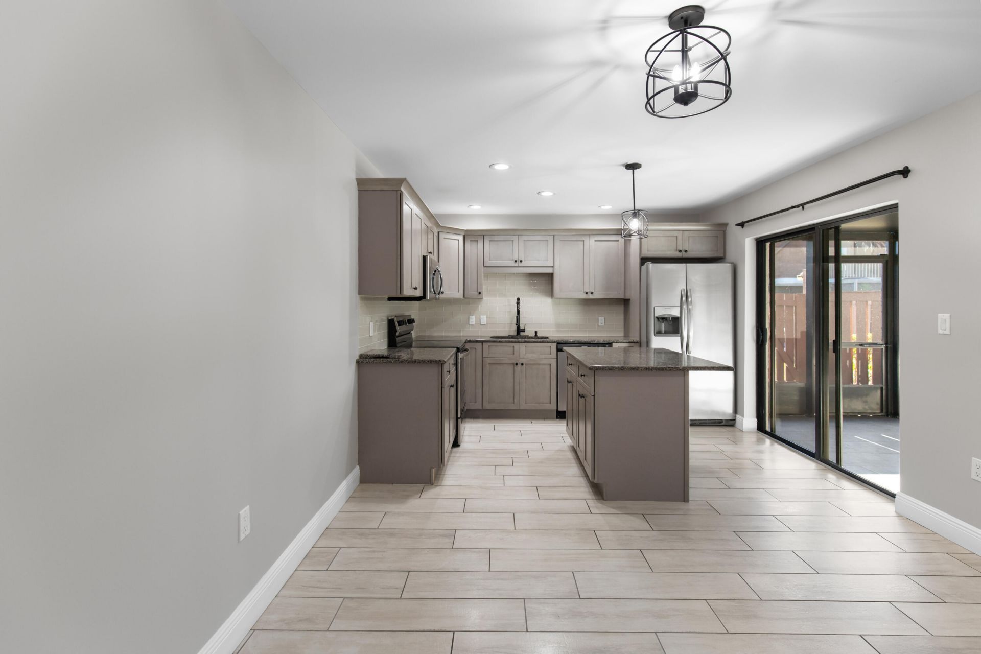 2302 SE Round Table Drive, Unit B, Port Saint Lucie, FL 34952 Photo