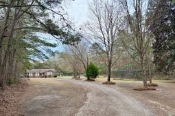 125 Atkinson Lane photo 4