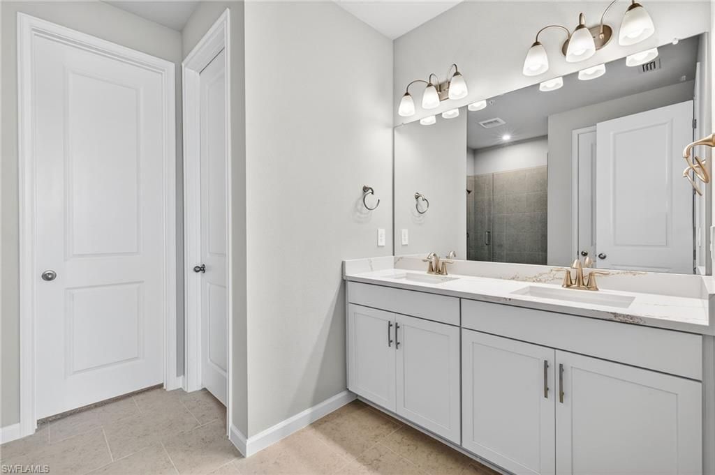 4596 Arboretum Cir, Unit 202, Naples, FL 34112 Photo