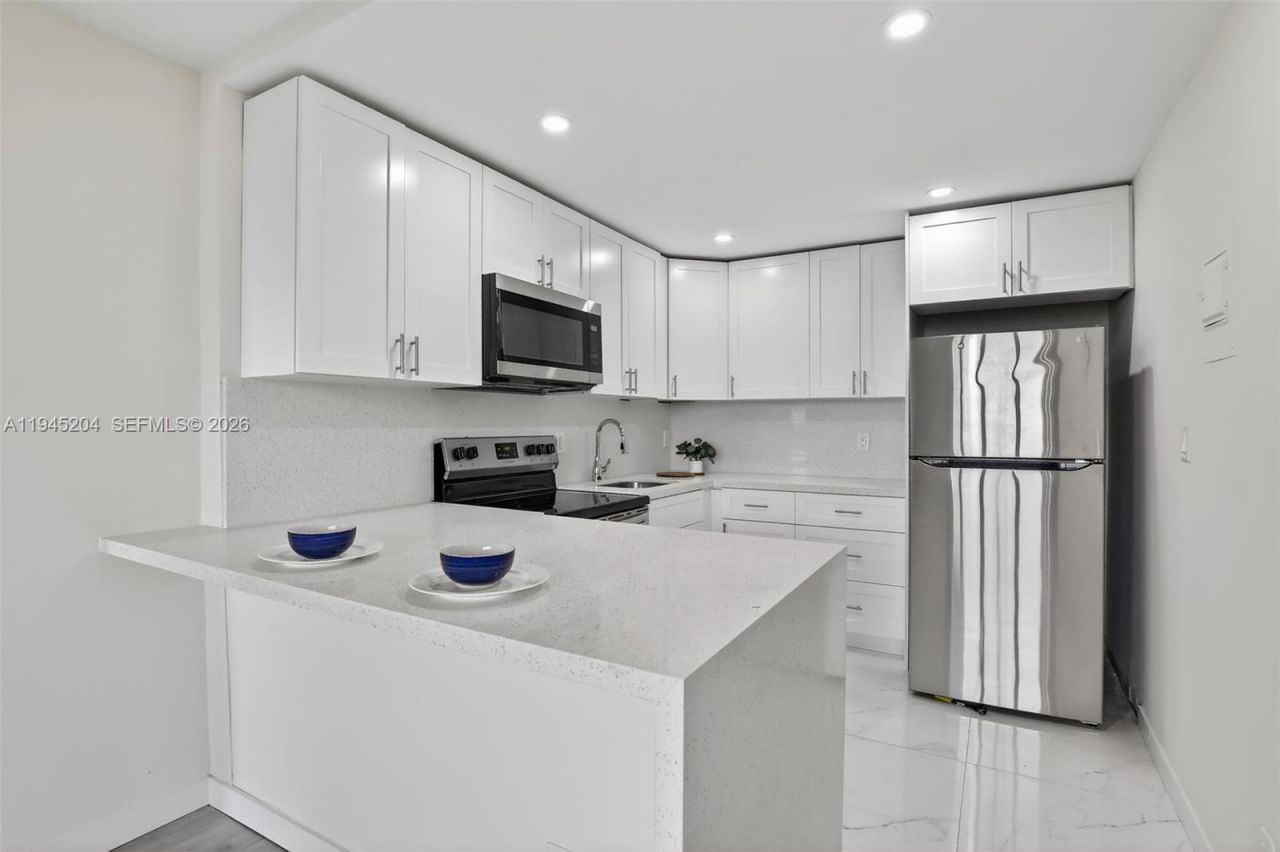 1811 Jefferson St, Unit 808, Hollywood, FL 33020 Photo