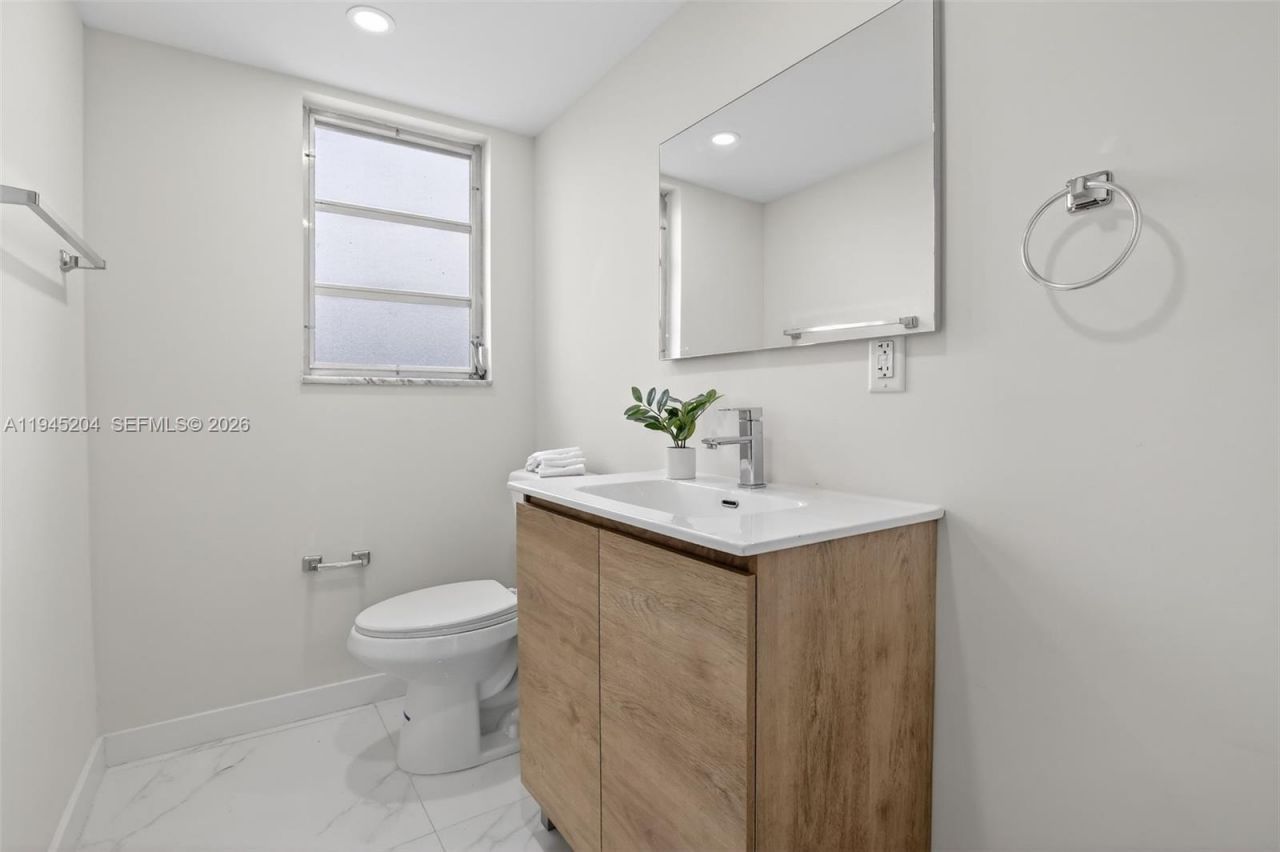 1811 Jefferson St, Unit 808, Hollywood, FL 33020 Photo