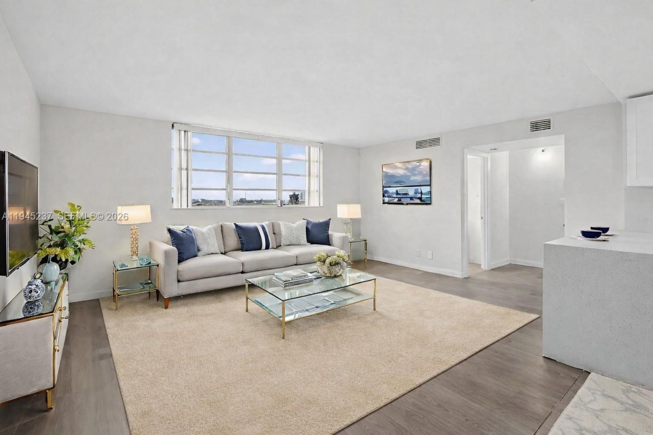 1811 Jefferson St, Unit 808, Hollywood, FL 33020 Photo