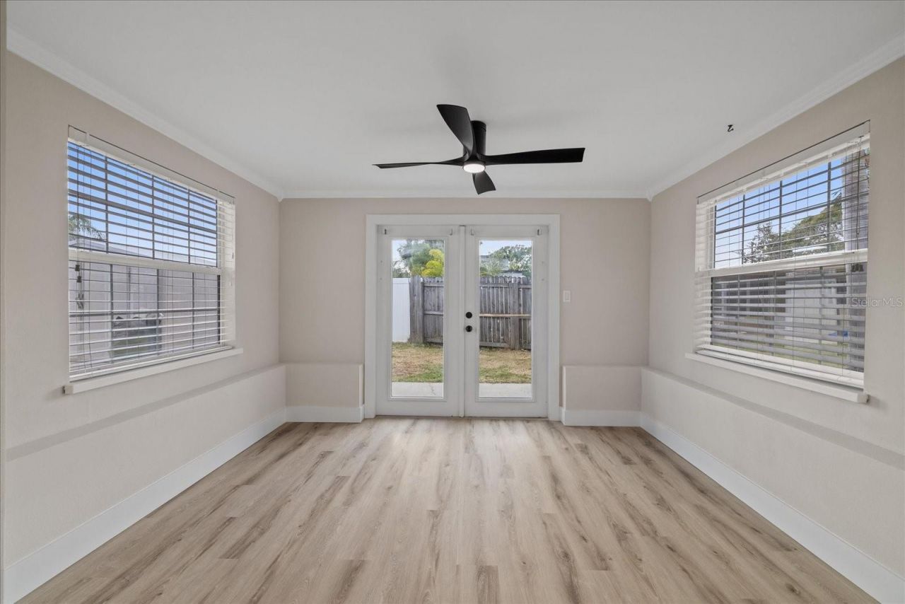 504 Driftwood Drive E, Palm Harbor, FL 34683 Photo