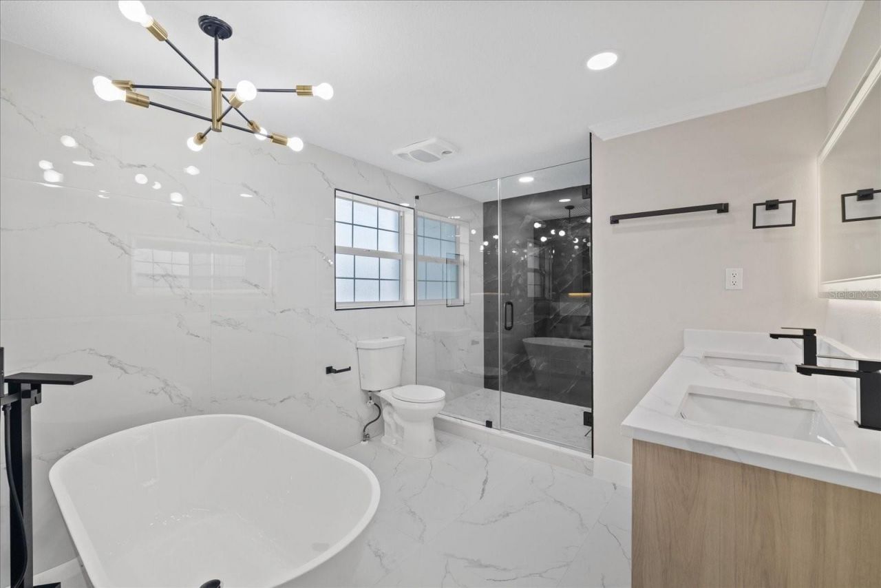 504 Driftwood Drive E, Palm Harbor, FL 34683 Photo