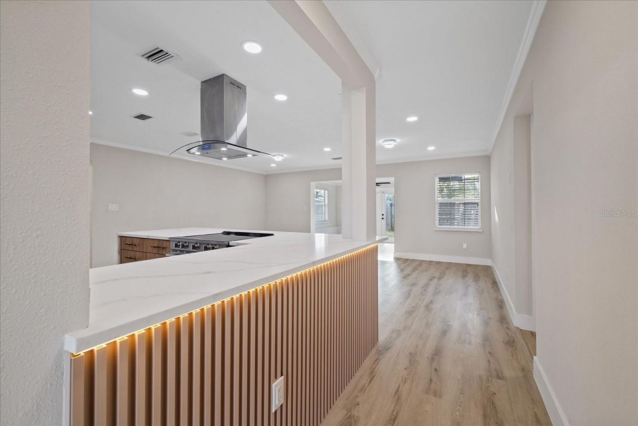 504 Driftwood Drive E, Palm Harbor, FL 34683 Photo