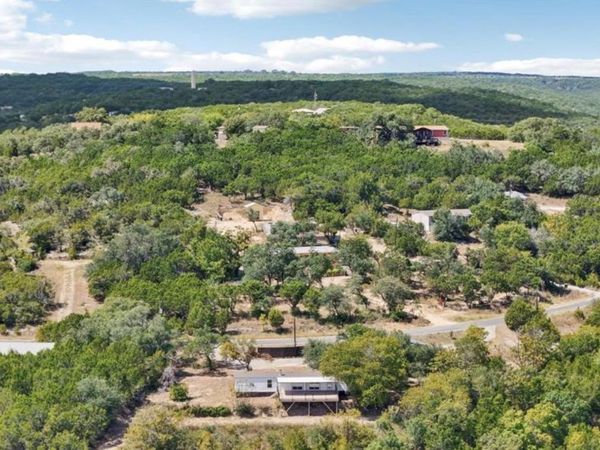 21522 Long Hill DR, Leander, TX 78641