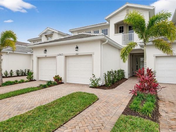 4563 Arboretum CIR, Unit 202, NAPLES, FL 34112