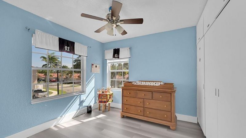 518 NW 130th Way, Pembroke Pines, FL 33028 Photo