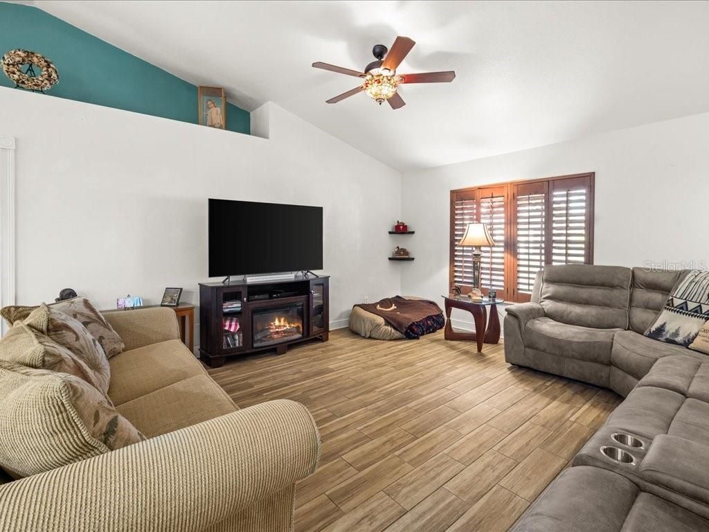 1209 NW 25th Place, Cape Coral, FL 33993 Photo