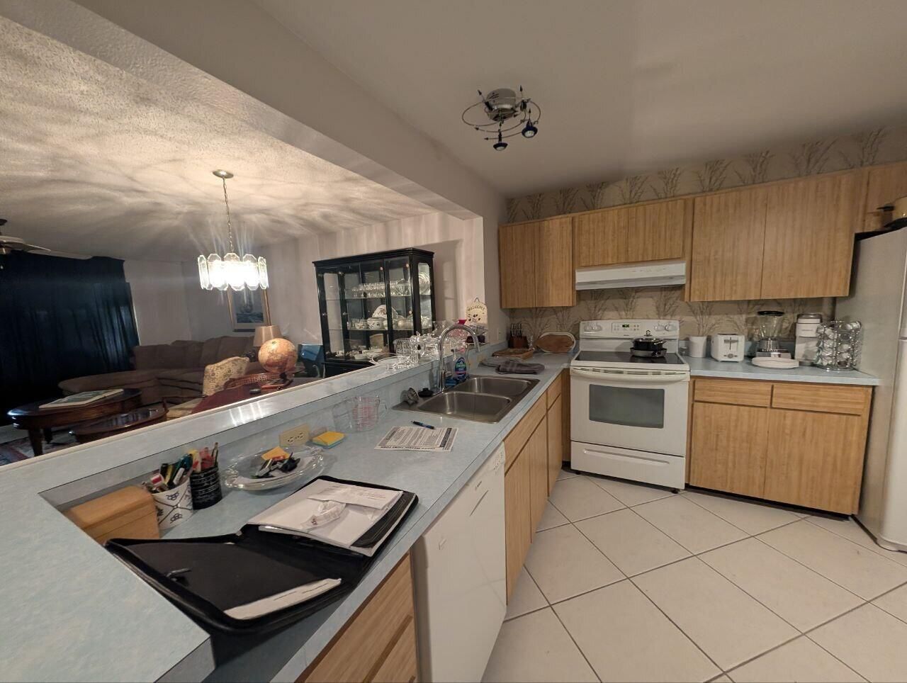 345 Springdale Drive, Bradenton, FL 34210 Photo