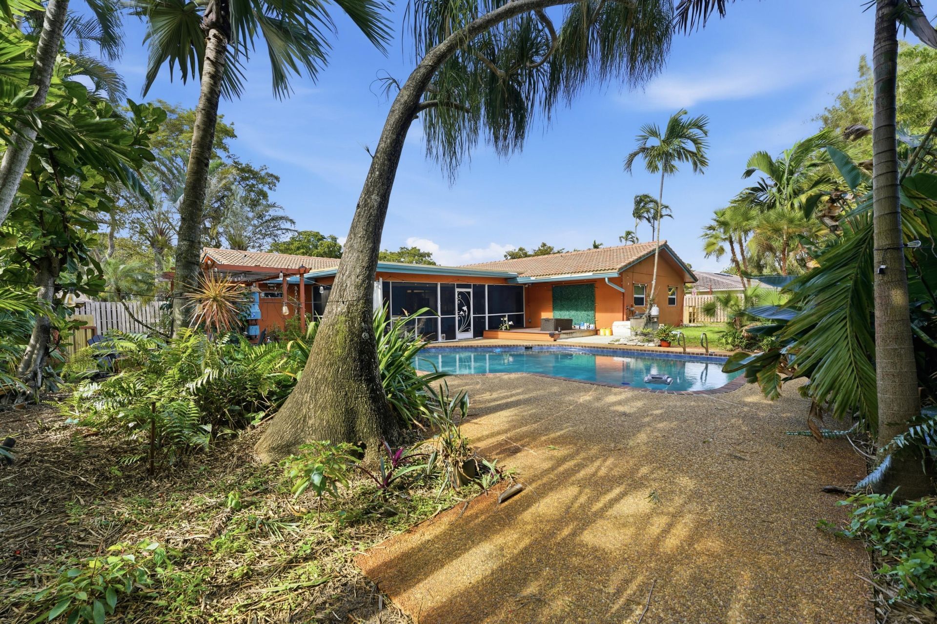 940 SW 69th Avenue, Plantation, FL 33317 Photo