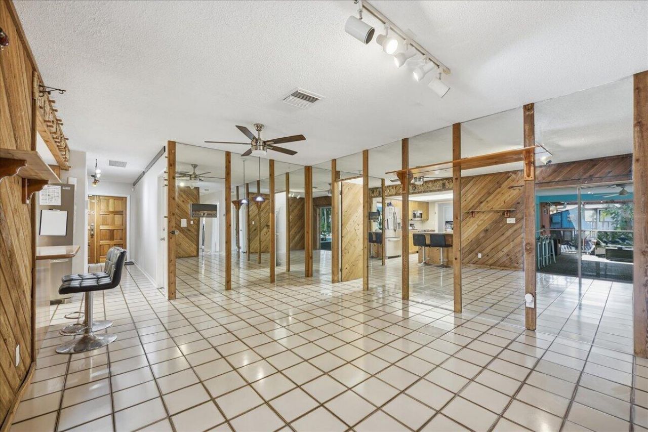 940 SW 69th Avenue, Plantation, FL 33317 Photo