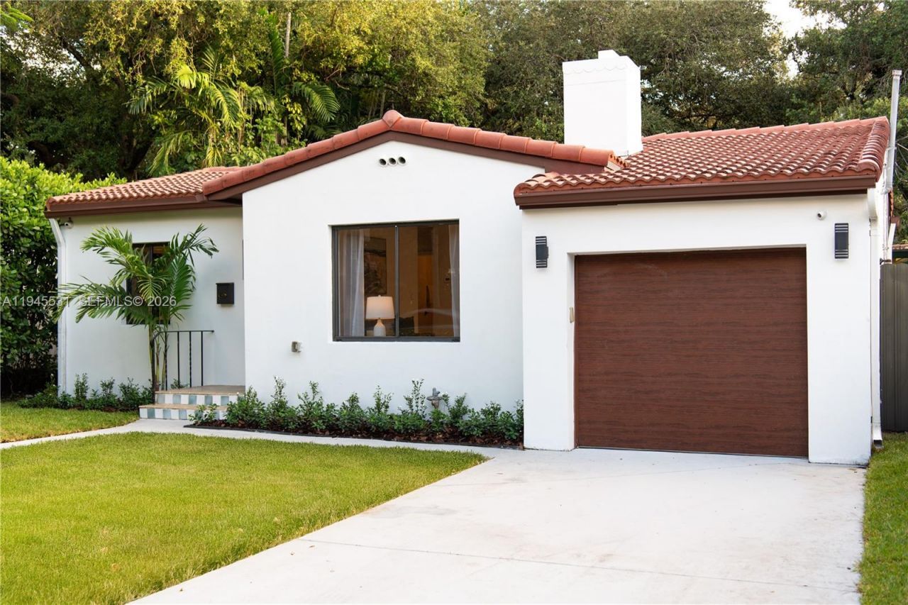 360 NE 87th St, El Portal, FL 33138 Photo