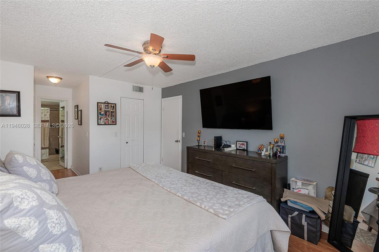 9881 NW Sunrise Lakes Blvd, Unit 106, Sunrise, FL 33322 Photo