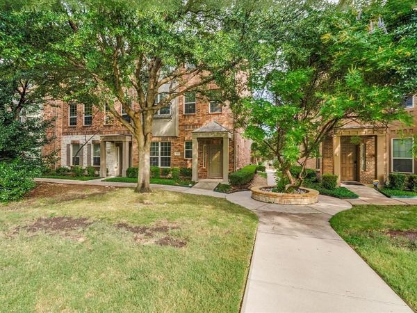 3912 Amberwood Drive, Addison, TX 75001