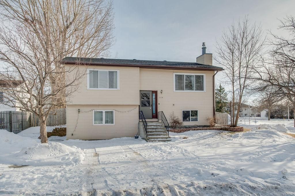 2174 Meadow Ridge Court, West Fargo, ND 58078 Main Photo