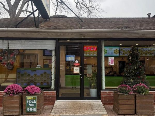 176 Livingston Street, NORTHVALE, NJ 07647