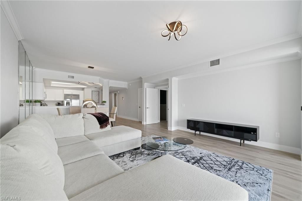 9700 Gulf Shore Dr, Unit 202, Naples, FL 34108 Photo