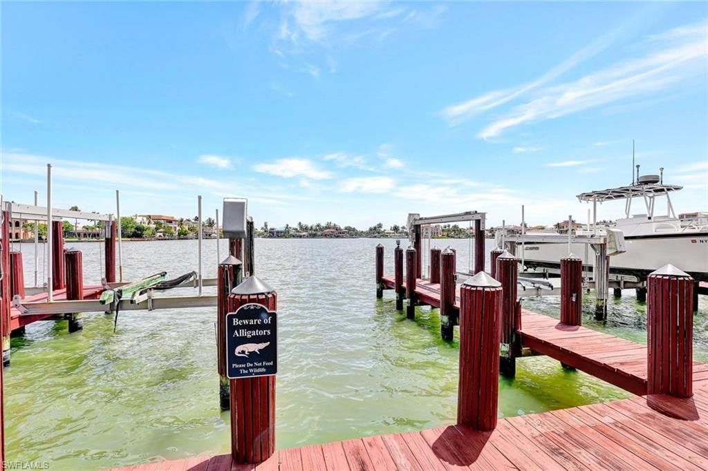 9700 Gulf Shore Dr, Unit 202, Naples, FL 34108 Photo
