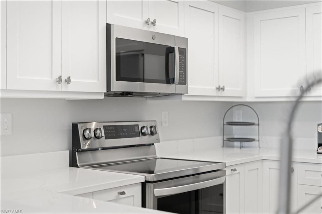 9700 Gulf Shore Dr, Unit 202, Naples, FL 34108 Photo