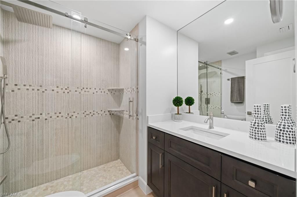 9700 Gulf Shore Dr, Unit 202, Naples, FL 34108 Photo