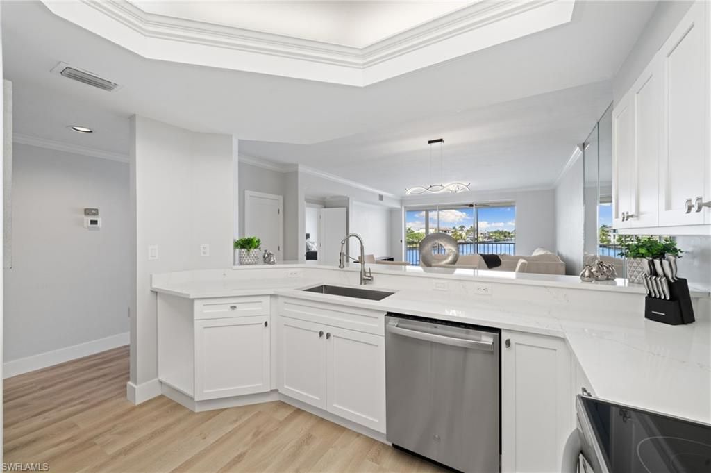 9700 Gulf Shore Dr, Unit 202, Naples, FL 34108 Photo