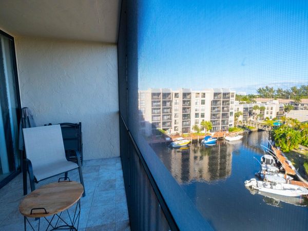 4 Royal Palm Way, Unit 6050, Boca Raton, FL 33432