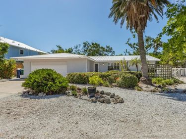 413 POINSETTIA ROAD, ANNA MARIA, FL 34216