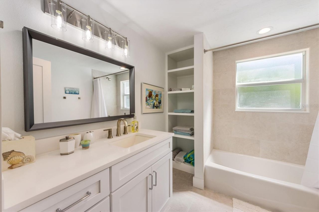 413 Poinsettia Road, Anna Maria, FL 34216 Photo