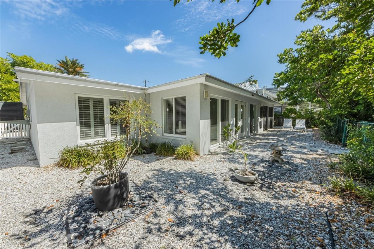 413 Poinsettia Road, Anna Maria, FL 34216 Photo