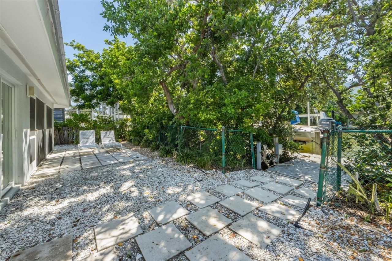 413 Poinsettia Road, Anna Maria, FL 34216 Photo