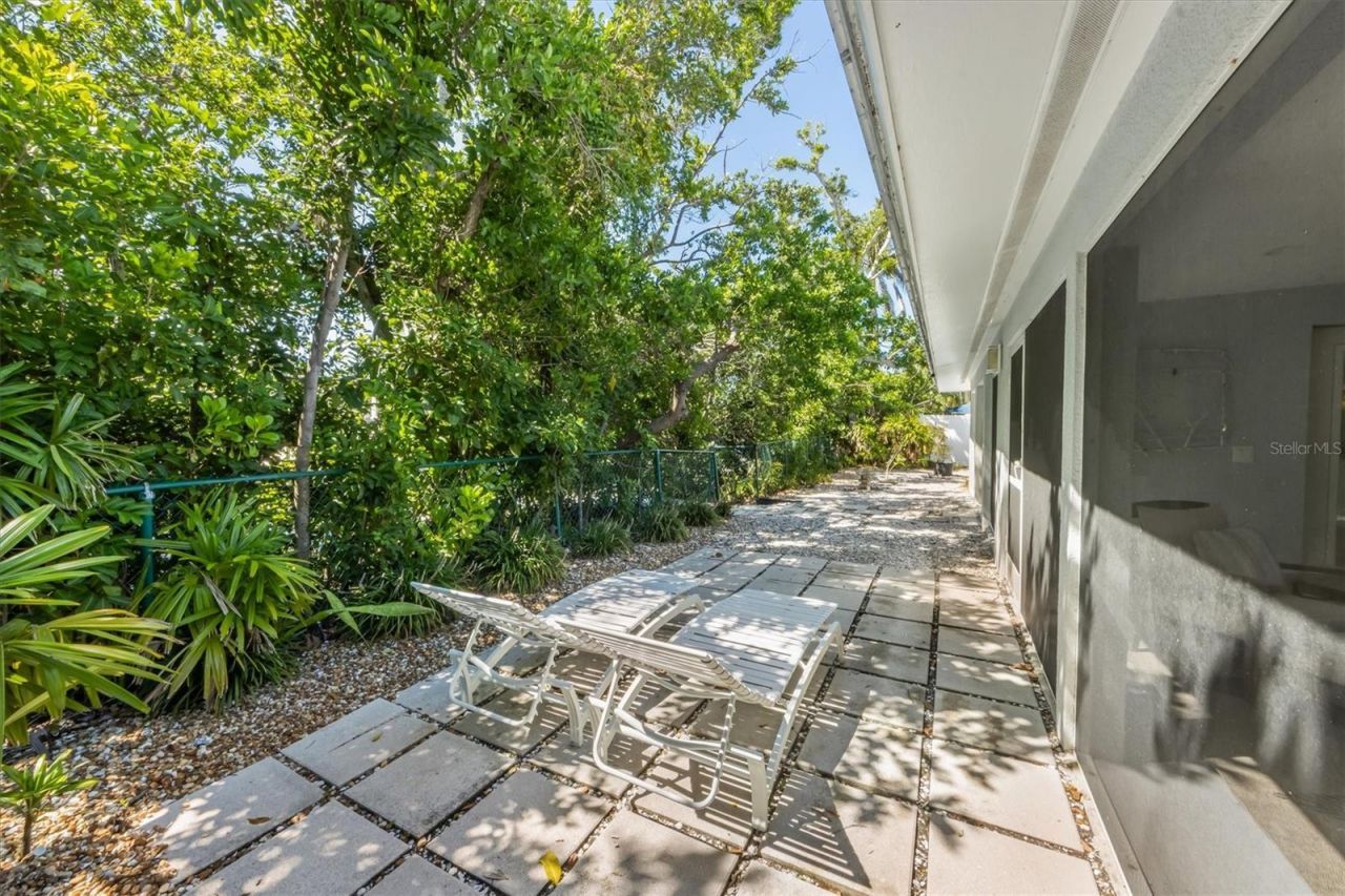 413 Poinsettia Road, Anna Maria, FL 34216 Photo