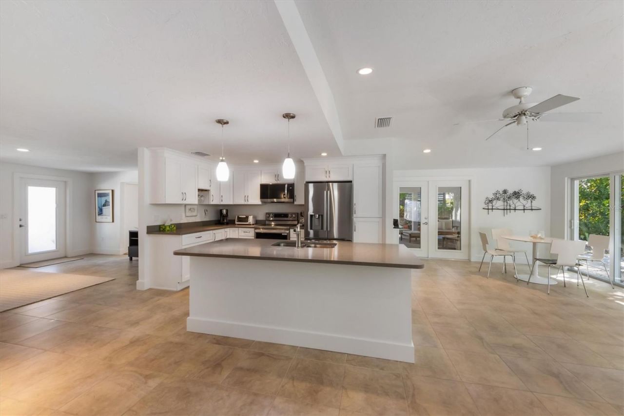 413 Poinsettia Road, Anna Maria, FL 34216 Photo