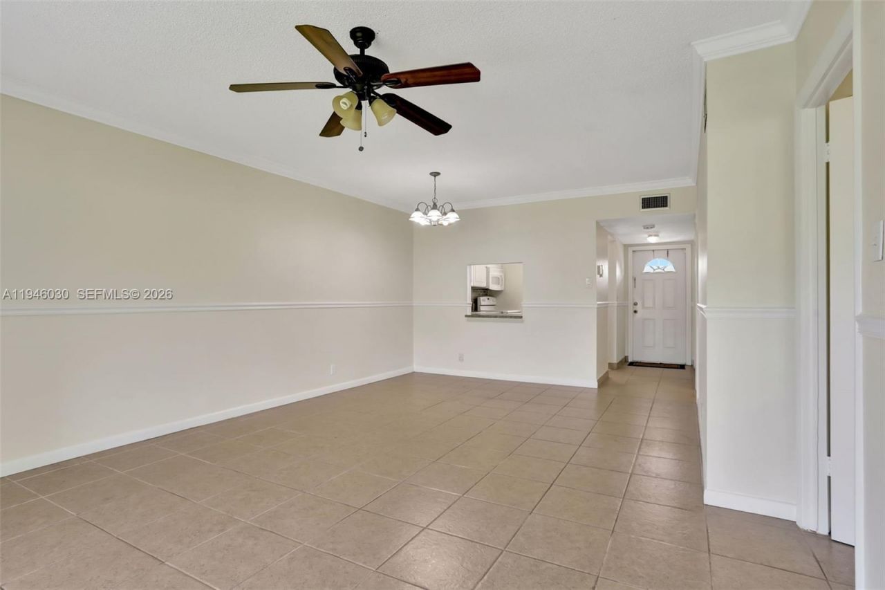 551 NW 80th Ter, Unit 203, Margate, FL 33063 Photo