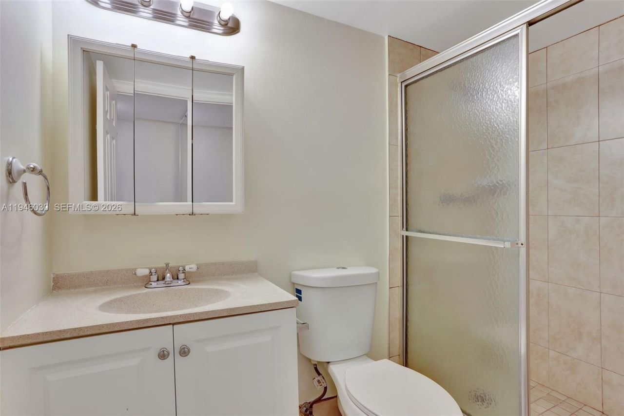 551 NW 80th Ter, Unit 203, Margate, FL 33063 Photo