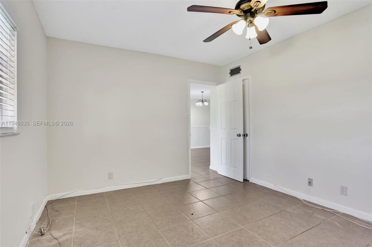 551 NW 80th Ter, Unit 203, Margate, FL 33063 Photo