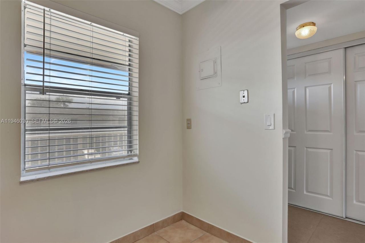 551 NW 80th Ter, Unit 203, Margate, FL 33063 Photo