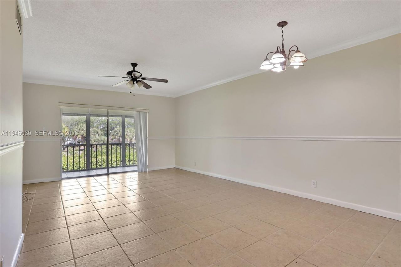 551 NW 80th Ter, Unit 203, Margate, FL 33063 Photo