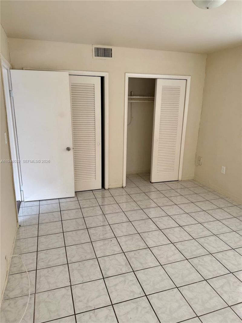 9390 E Bay Harbor Dr, Unit 10, Bay Harbor Islands, FL 33154 Photo