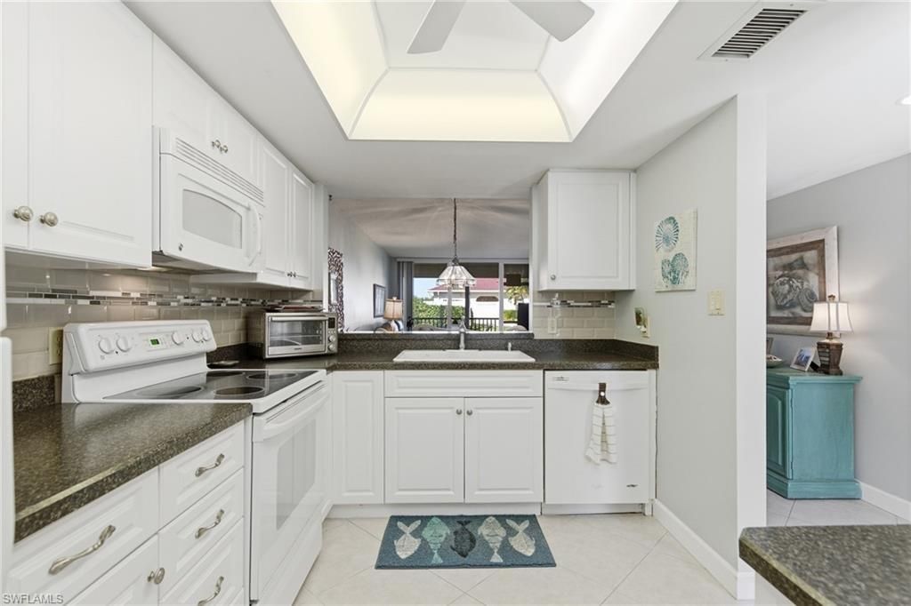 25804 Cockleshell Dr, Unit 117, Bonita Springs, FL 34135 Photo