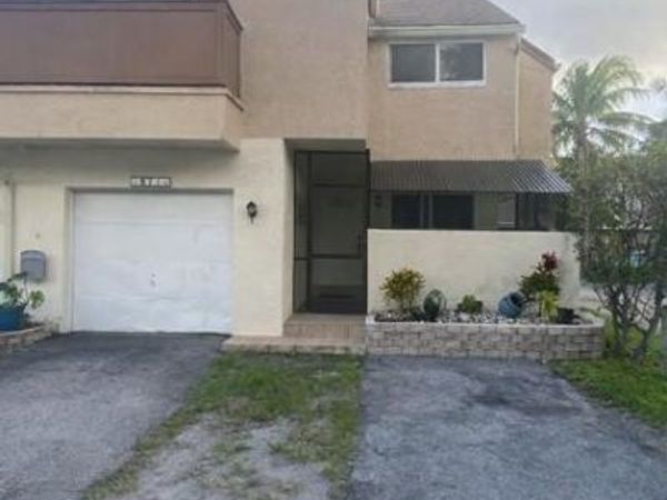 871 NW 81st Ter, Unit 1, Fort Lauderdale, FL 33324