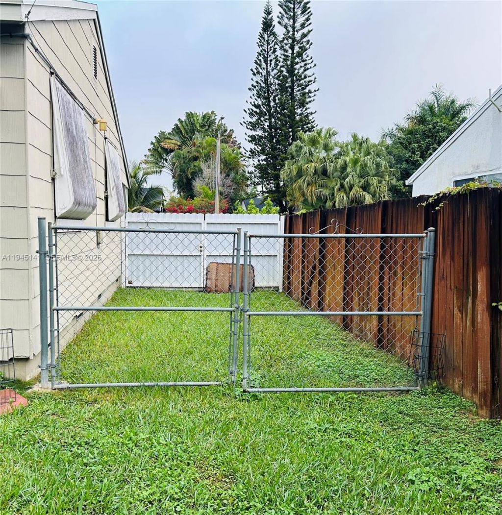 Please Call For Address, Miami, FL 33161 Photo