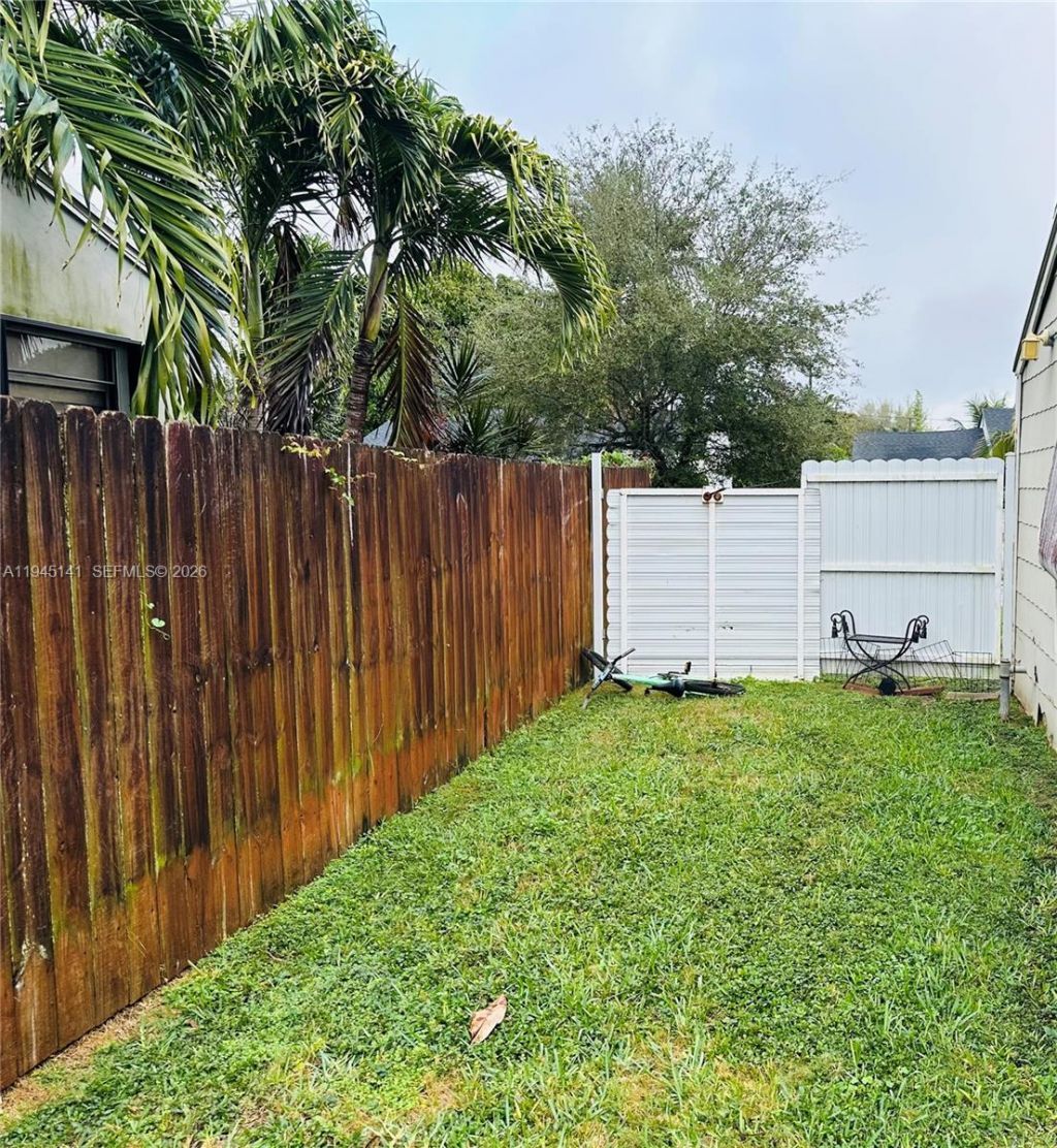 Please Call For Address, Miami, FL 33161 Photo