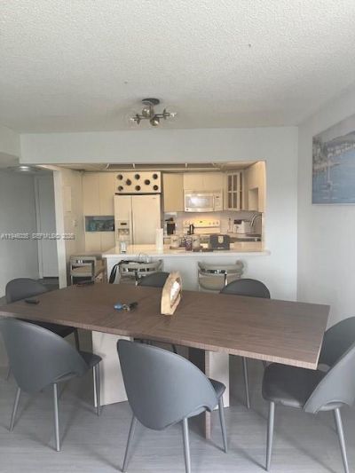 6780 W 2nd Ct, Unit 408, Hialeah, FL 33012 Photo