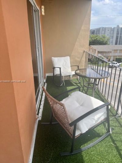6780 W 2nd Ct, Unit 408, Hialeah, FL 33012 Photo