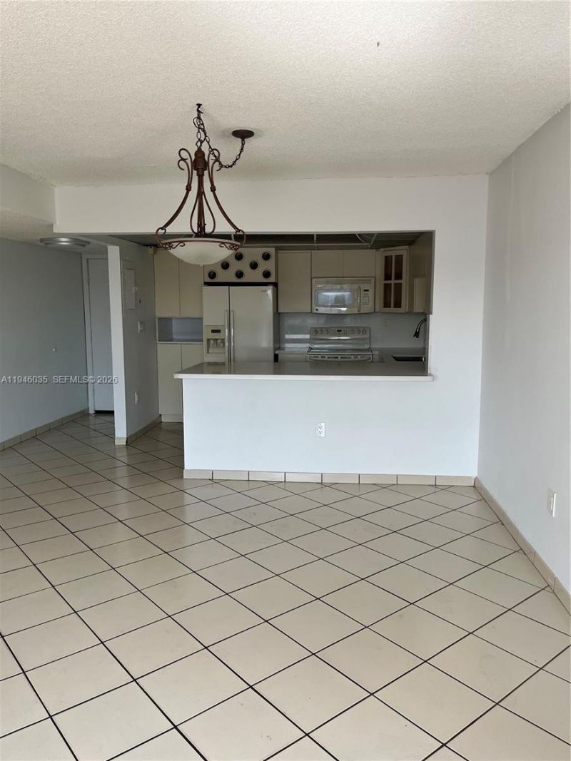 6780 W 2nd Ct , Unit 408, Hialeah, FL 33012 Photo
