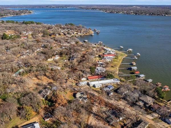 219 Fernwood Drive, Mabank, TX 75156