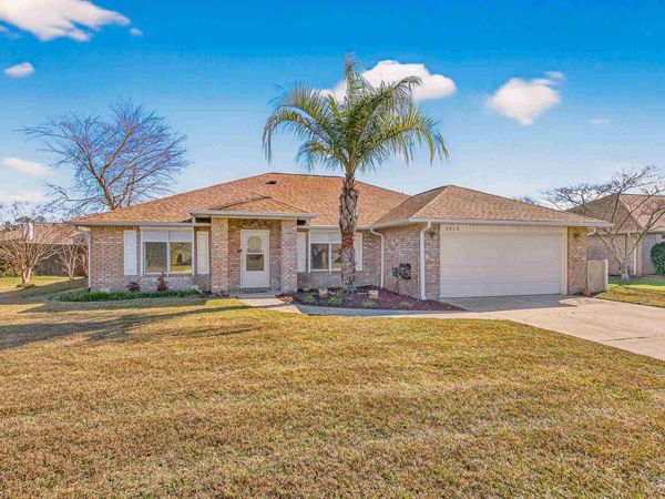 2212 Blue Lake Dr, Pensacola, FL 32506